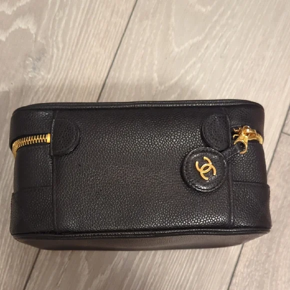 CHANEL Vintage Black Caviar Leather Vanity Pouch Top Handle - Picture 2 of 13